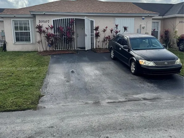 20107 NW 27th Cir, Miami Gardens, FL 33056