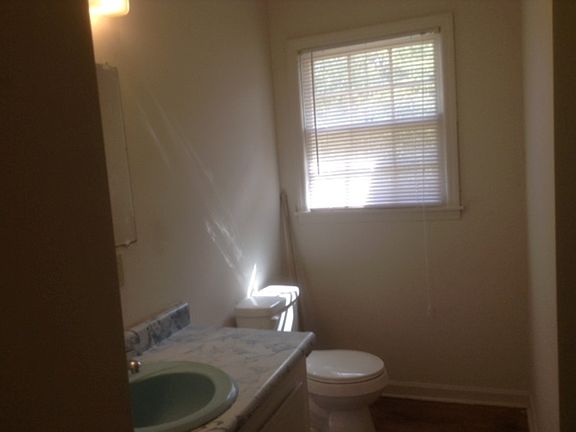 5th image of 222 Allen Memorial Dr