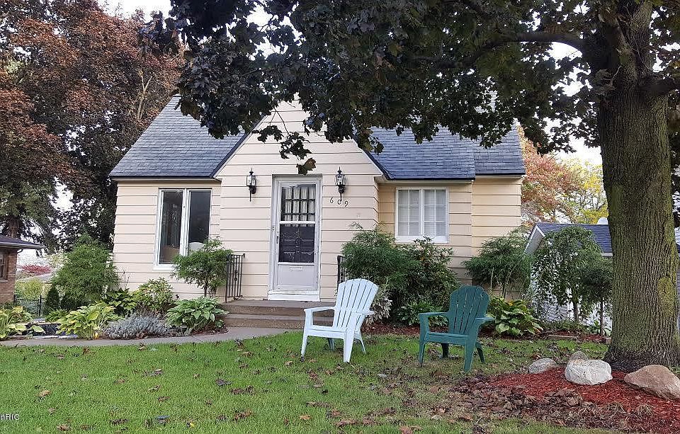 1st image of 609 S Shore Dr