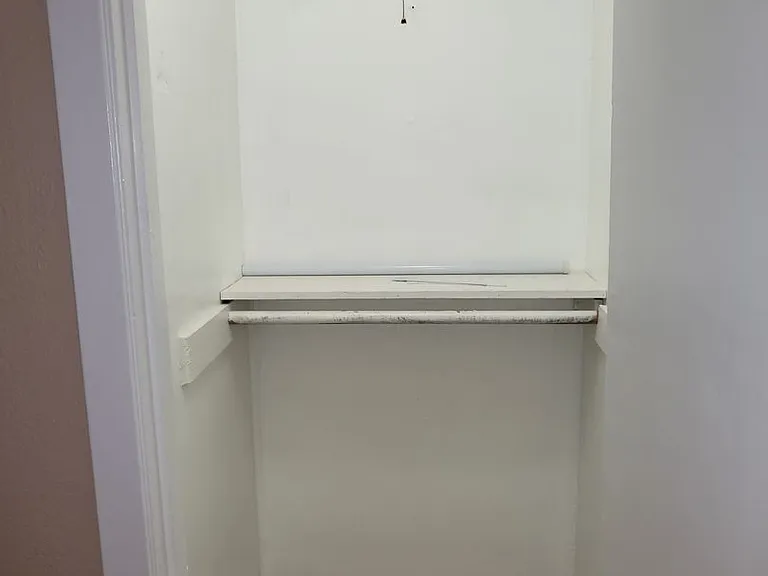 304 E Ellen Ave — Photo 16