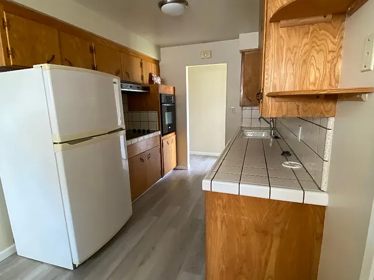 1906 Santa Ynez Dr — Photo 2