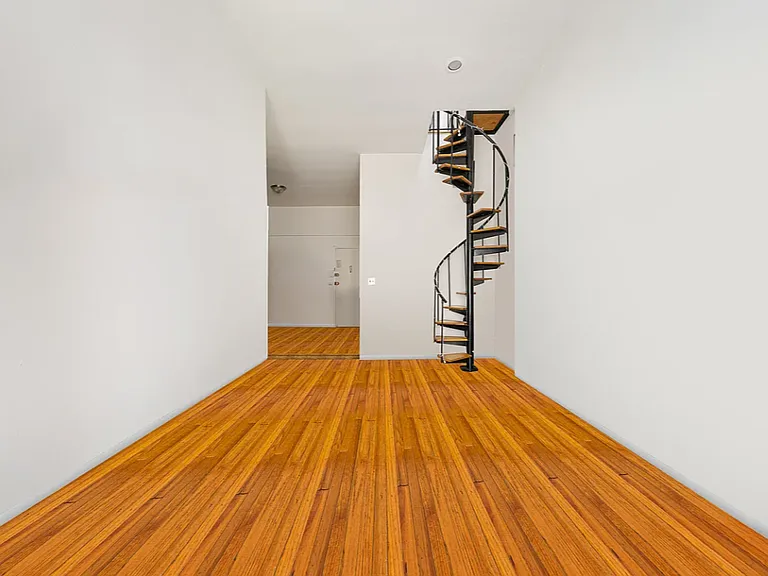 244 W 102nd St #4A — Photo 2