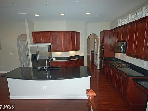 4th image of 23708 Bennett Chase Dr