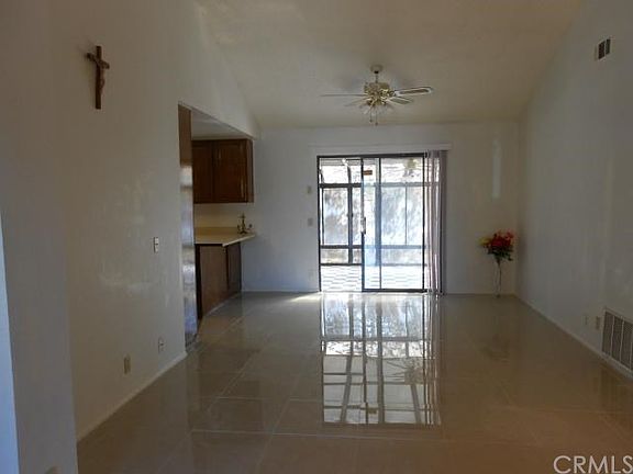 3rd image of 15145 Dakota Ct