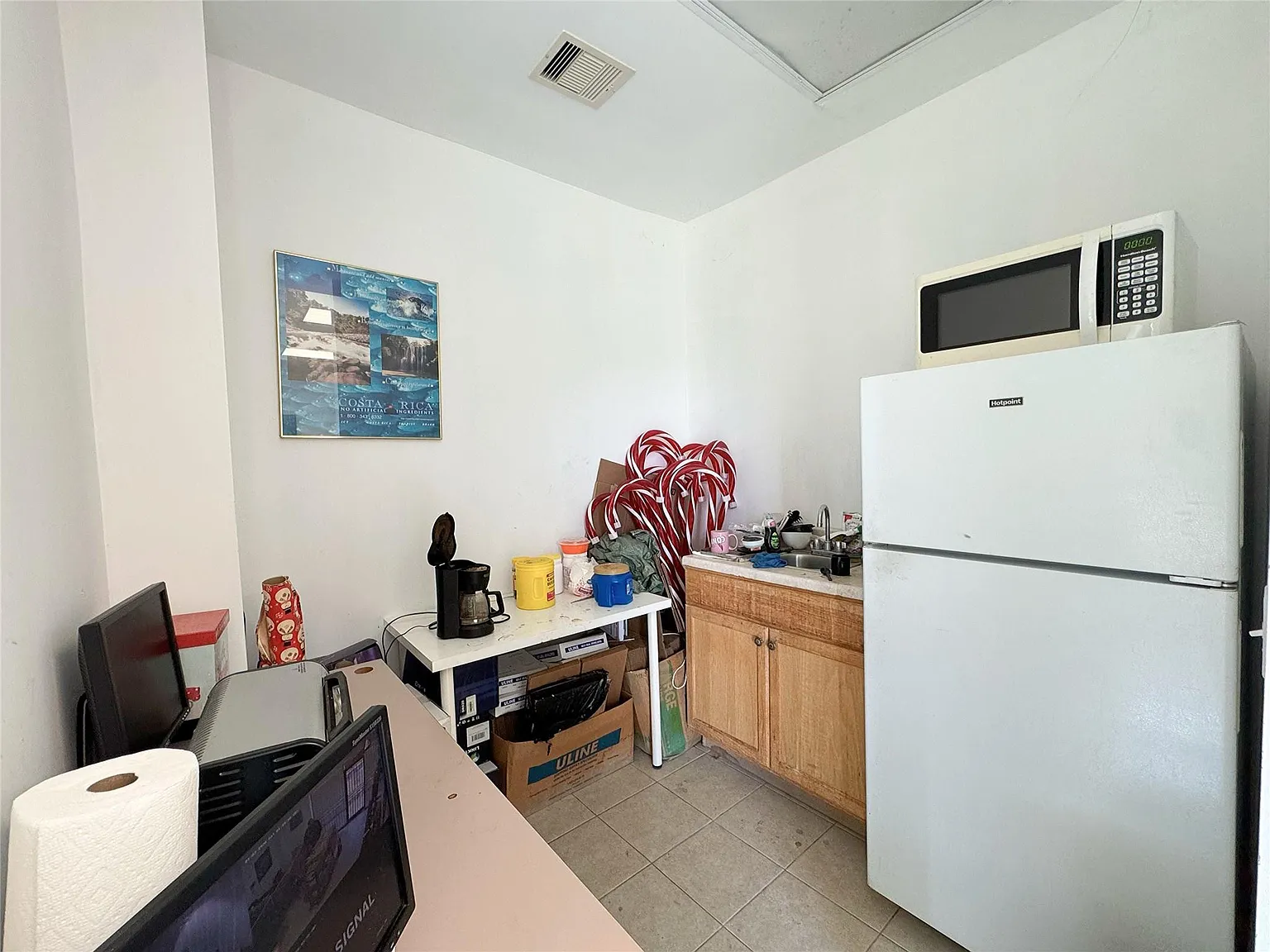 Studio, 12000 sqft, $2,500 — Photo 4