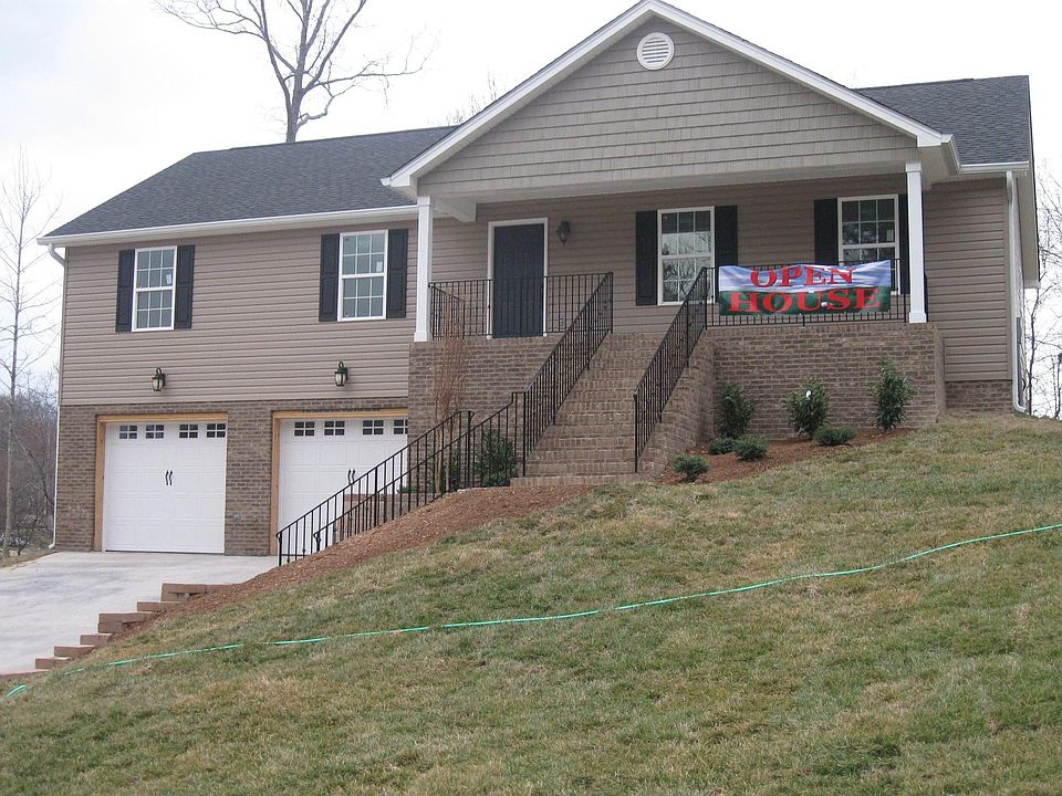 1st image of 7055 Maple Leaf Dr