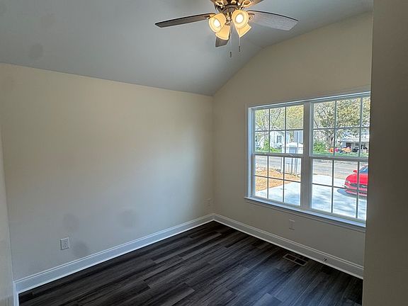 5th image of 1124 James St