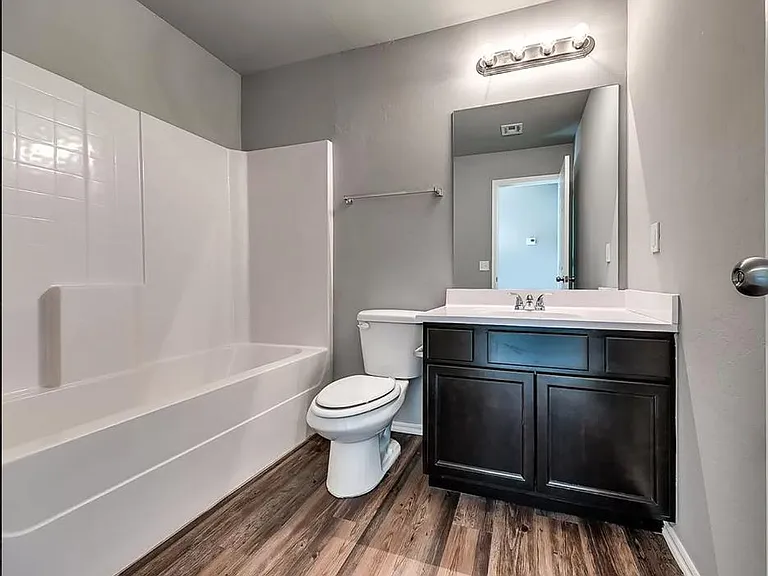 2600 Chittick St — Photo 6