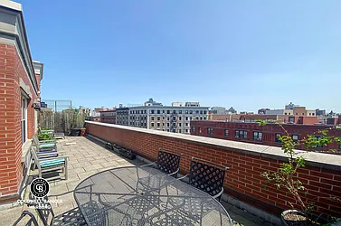 Rented by Coldwell Banker Warburg