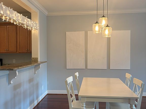 dining room (with included table/chairs)