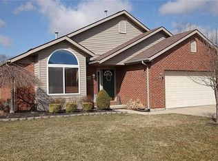 2896 Red Oak Cir, Troy, OH 45373