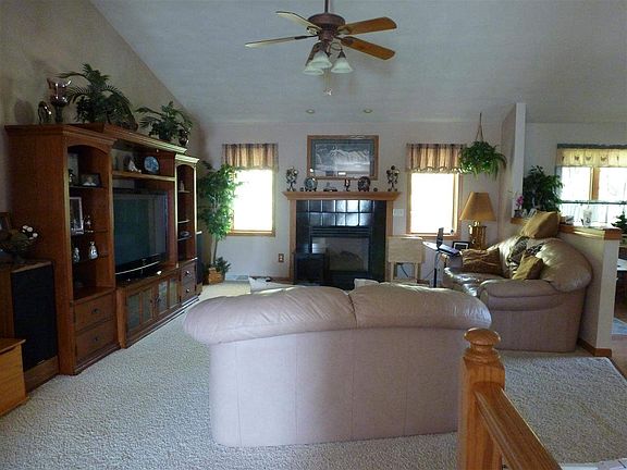 4th image of 8216 N Robert Dr