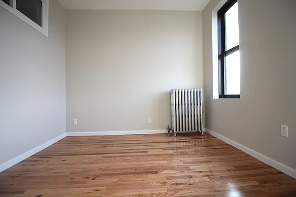 Rented by Nooklyn NYC LLC | media 44
