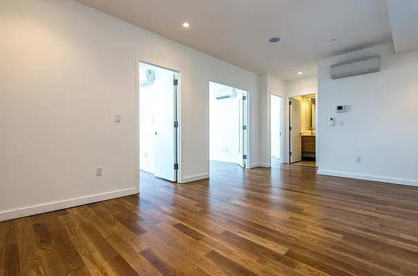 Rented by Nooklyn NYC LLC | media 124