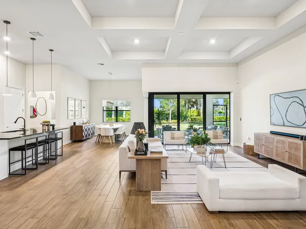 9198 Balsamo Drive, Palm Beach Gardens, FL 33412