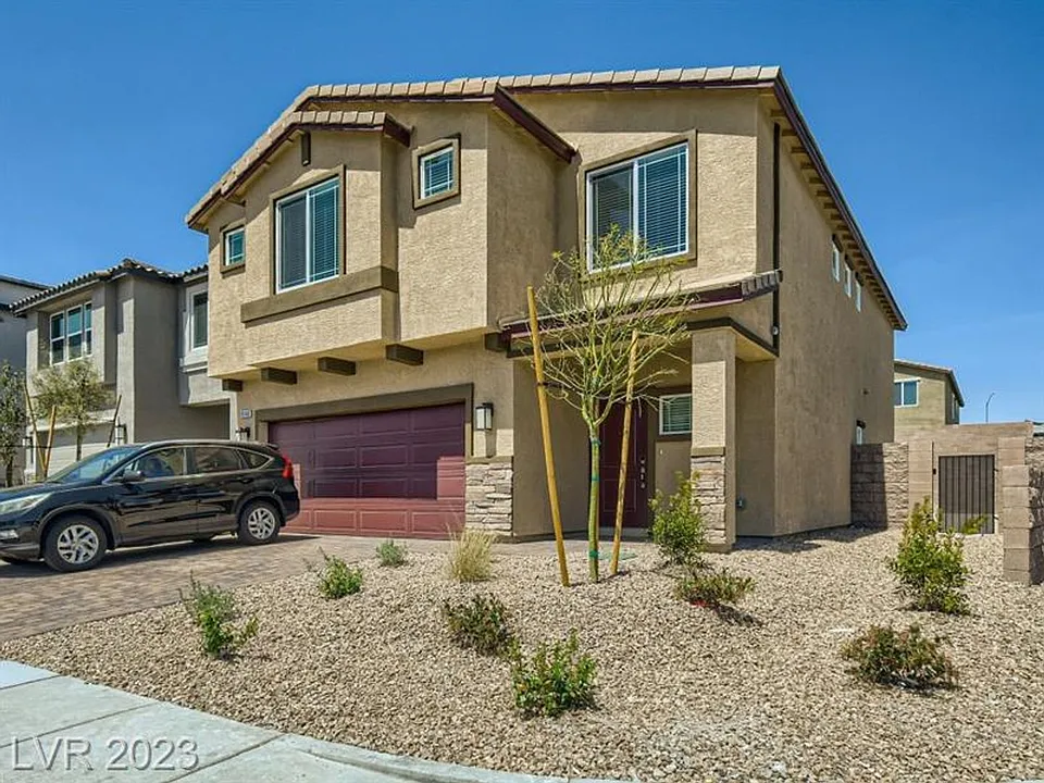 10748 Wild Poppy Ave