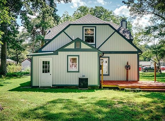 4th image of this home