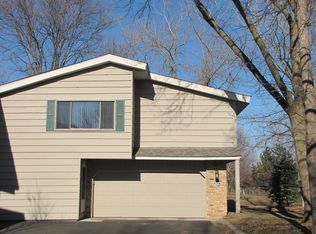 8291 Mitchell Rd, Eden Prairie, MN 55347