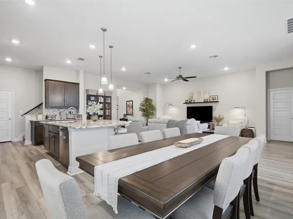 412 Fair Oaks Dr, Georgetown, TX 78628