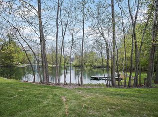 3016 Covington Farms Rd, Fort Wayne, IN 46814