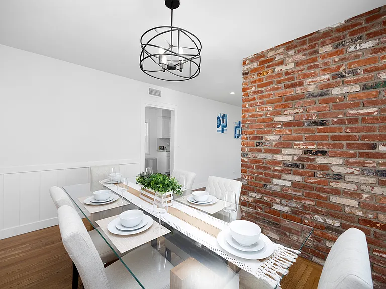 18132 Rainier Dr — Photo 11