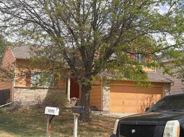 11562 Macon St, Commerce City, CO 80640