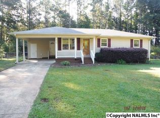 716 Blarney Dr, Weaver, AL 36277