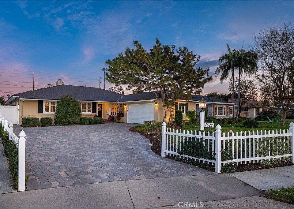 1st image of 2527 Poinsettia St