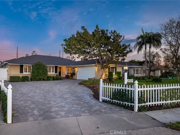 2527 Poinsettia St, Santa Ana, CA 92706