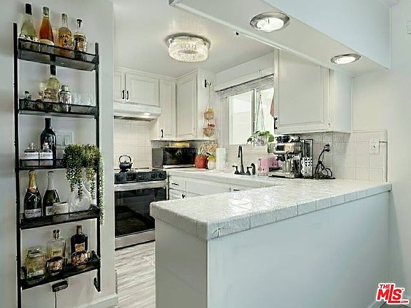 3rd image of 8155 Manitoba St APT 12