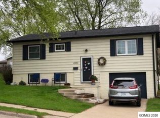 2651 Ogle St, Dubuque, IA 52002