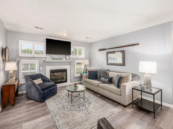 2418 Crystal Springs Dr, Hilliard, OH 43026