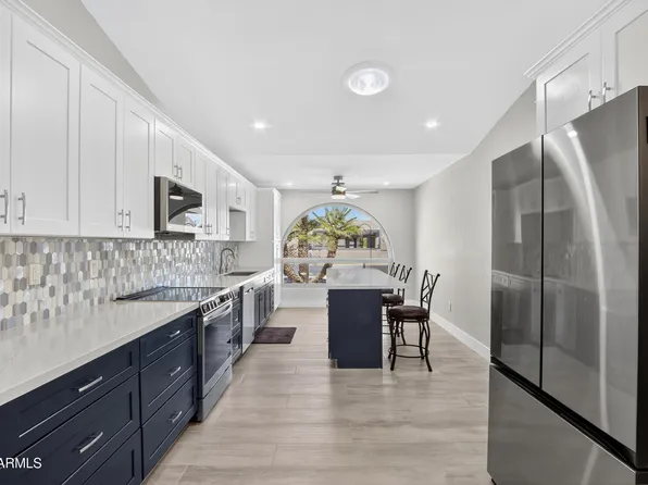 2151 LEISURE WORLD --, Mesa, AZ 85206
