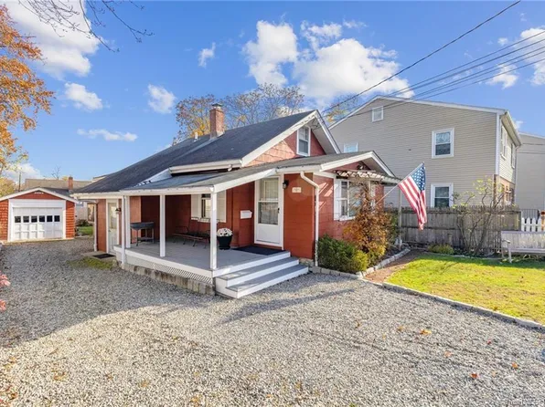 10 Reynolds Avenue, Stamford, CT 06905