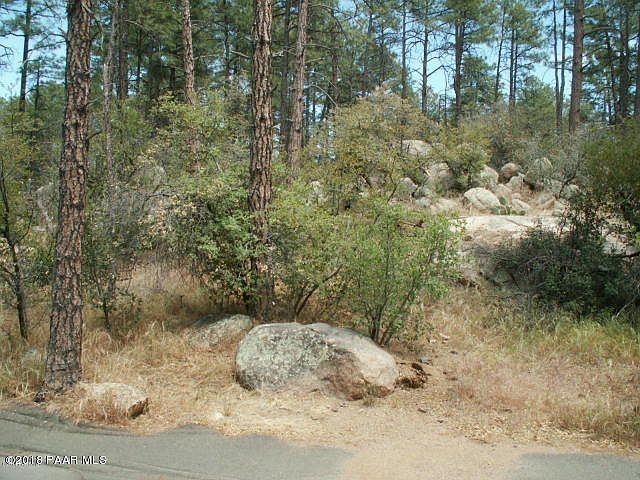 1st image of 925 S Manzanita Ave
