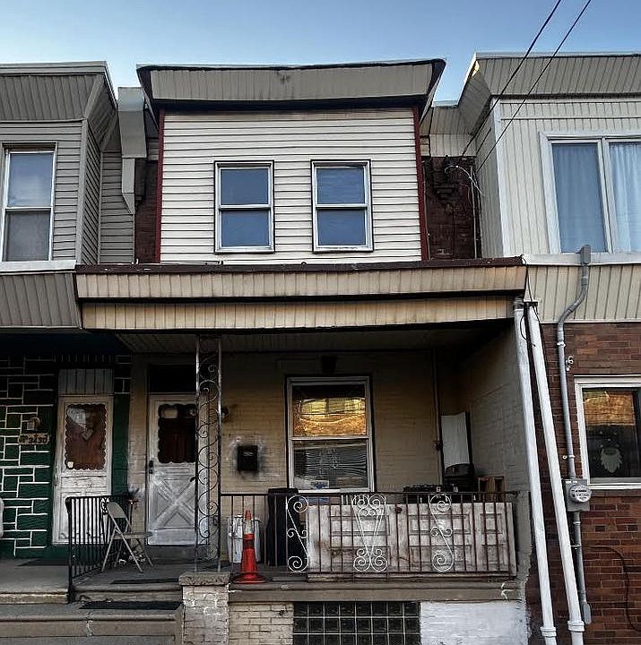 1st image of 3432 Richmond St