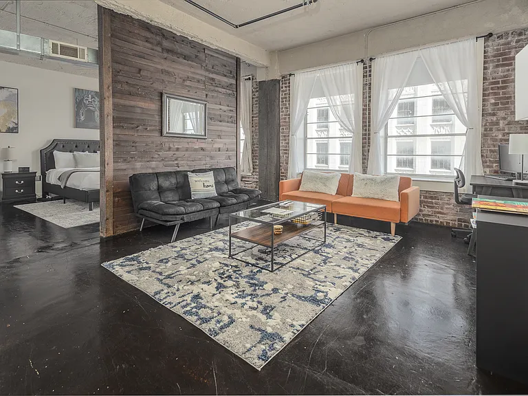 245 Madison Ave #40X — Photo 1