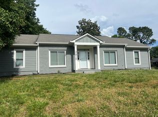 2615 Baystock Rd, Charlotte, NC 28208