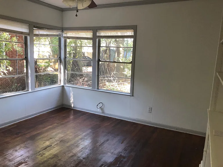 200 Roosevelt St — Photo 9