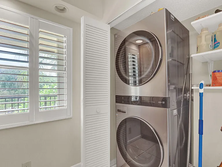 2916 SW 22nd Cir #202D — Photo 7