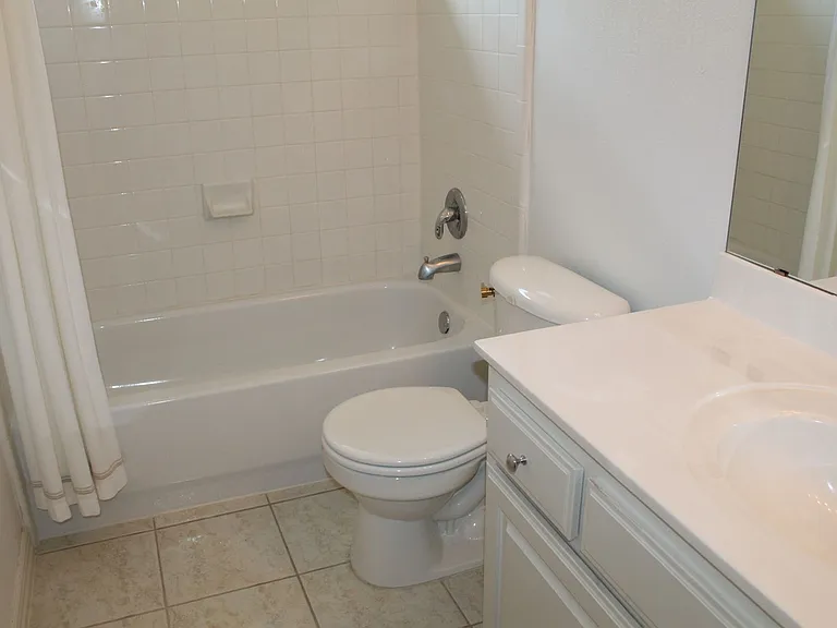 11000 Breezewood Dr — Photo 22