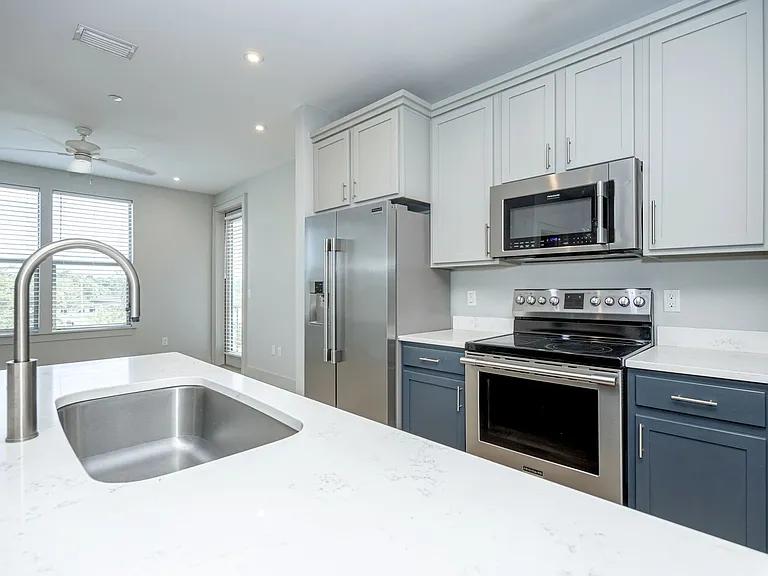 2501 Bienville Blvd #424 — Photo 8