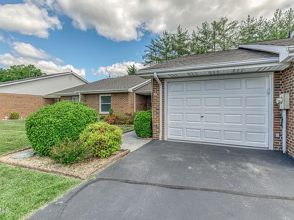 2nd image of 1905 Knob Creek Rd APT 6
