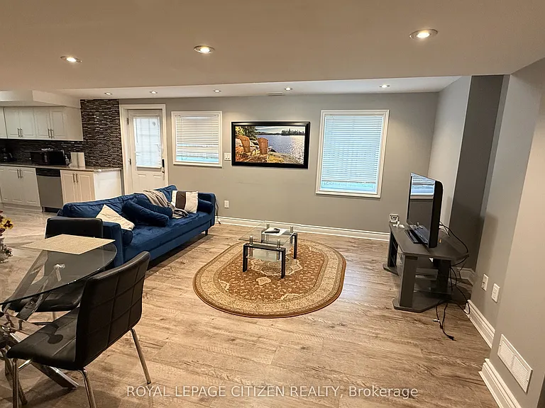 329 Port Union Rd #BASEMENT — Photo 2