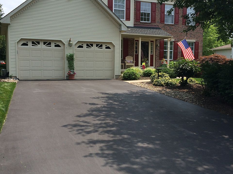 1st image of 42 Jonquil Dr