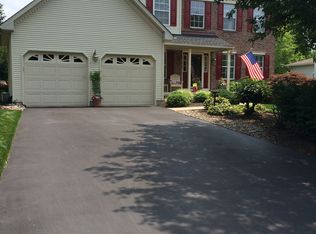 42 Jonquil Dr, Newtown, PA
