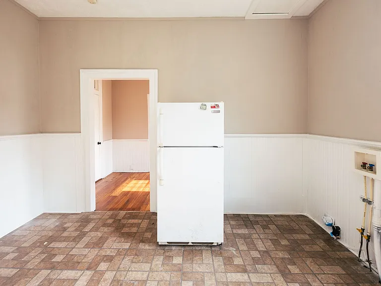 457 Forsyth St — Photo 12