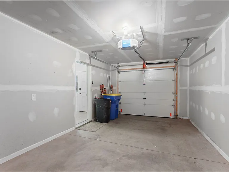 36 Taylor Dr — Photo 26