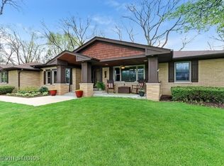 1043 Blackburn Dr, Inverness, IL 60067