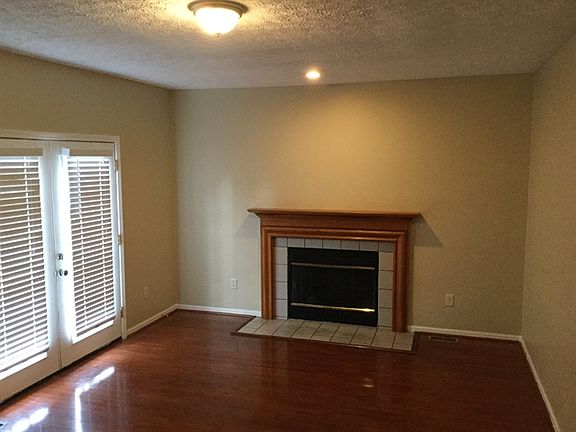 2nd image of 12195 Derby Ct